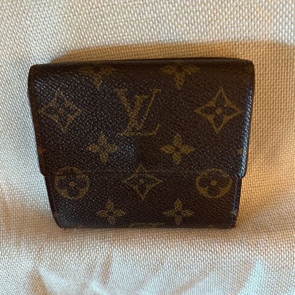 Authentic LV wallet - Picture 2 of 13